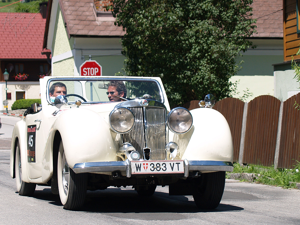 Triumph TR 1800 Roadster