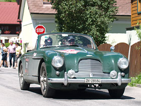 Aston Martin DB 2/4 DHC