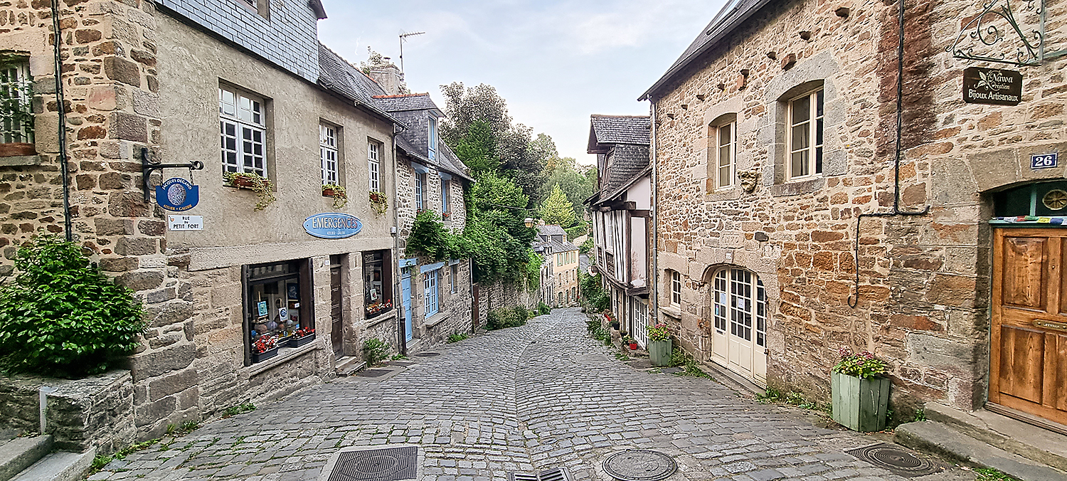 Dinan