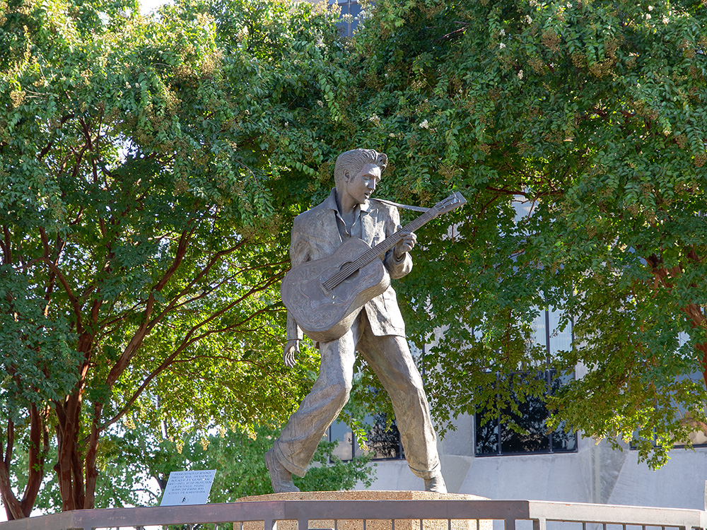 Presley Statue